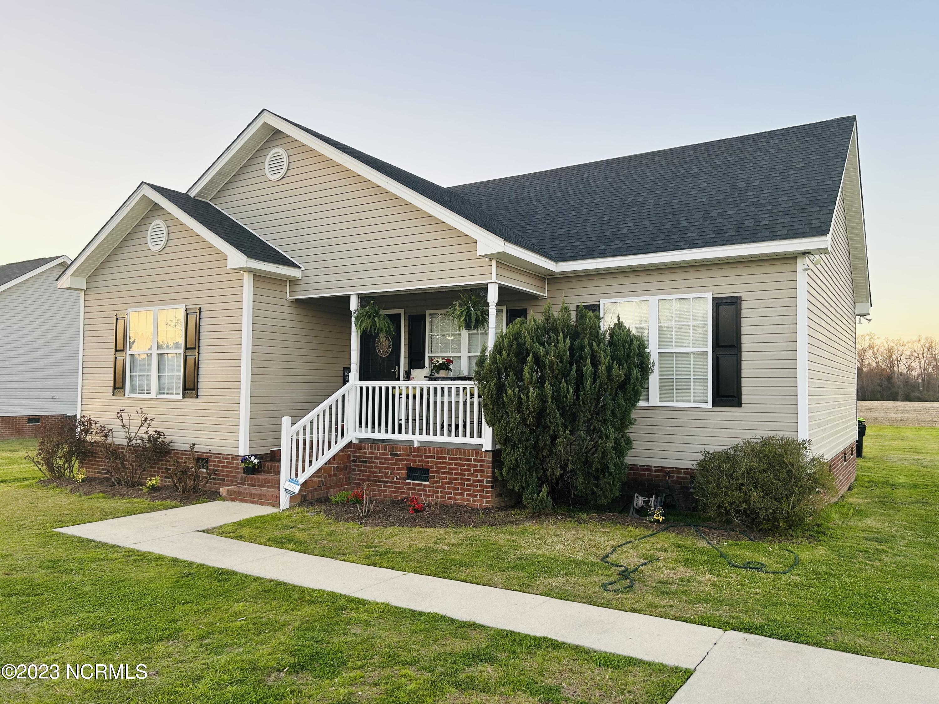 5524 Scuppernong Road Wilson, NC 27893 - Photo 3 of 43 IMG-3825