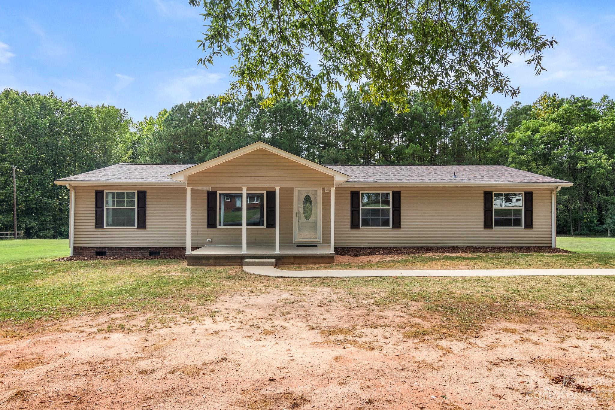 1711 Fallston Road Shelby, NC 28150 - Photo 1 of 36 Gallery Image 1