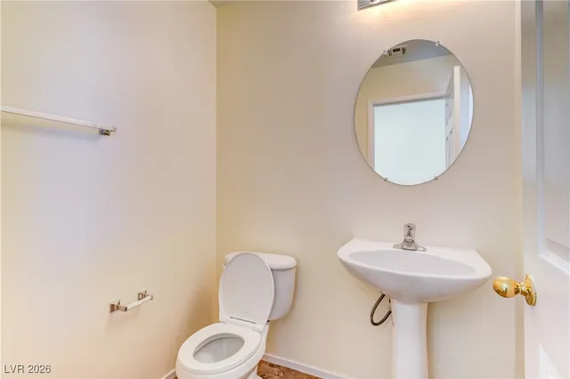 $1,995 | 10320 Bluff Valley Court, Las Vegas, NV 89178