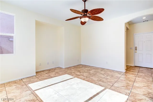 $1,995 | 10320 Bluff Valley Court, Las Vegas, NV 89178