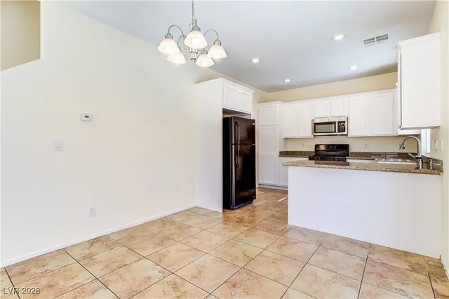 $1,995 | 10320 Bluff Valley Court, Las Vegas, NV 89178