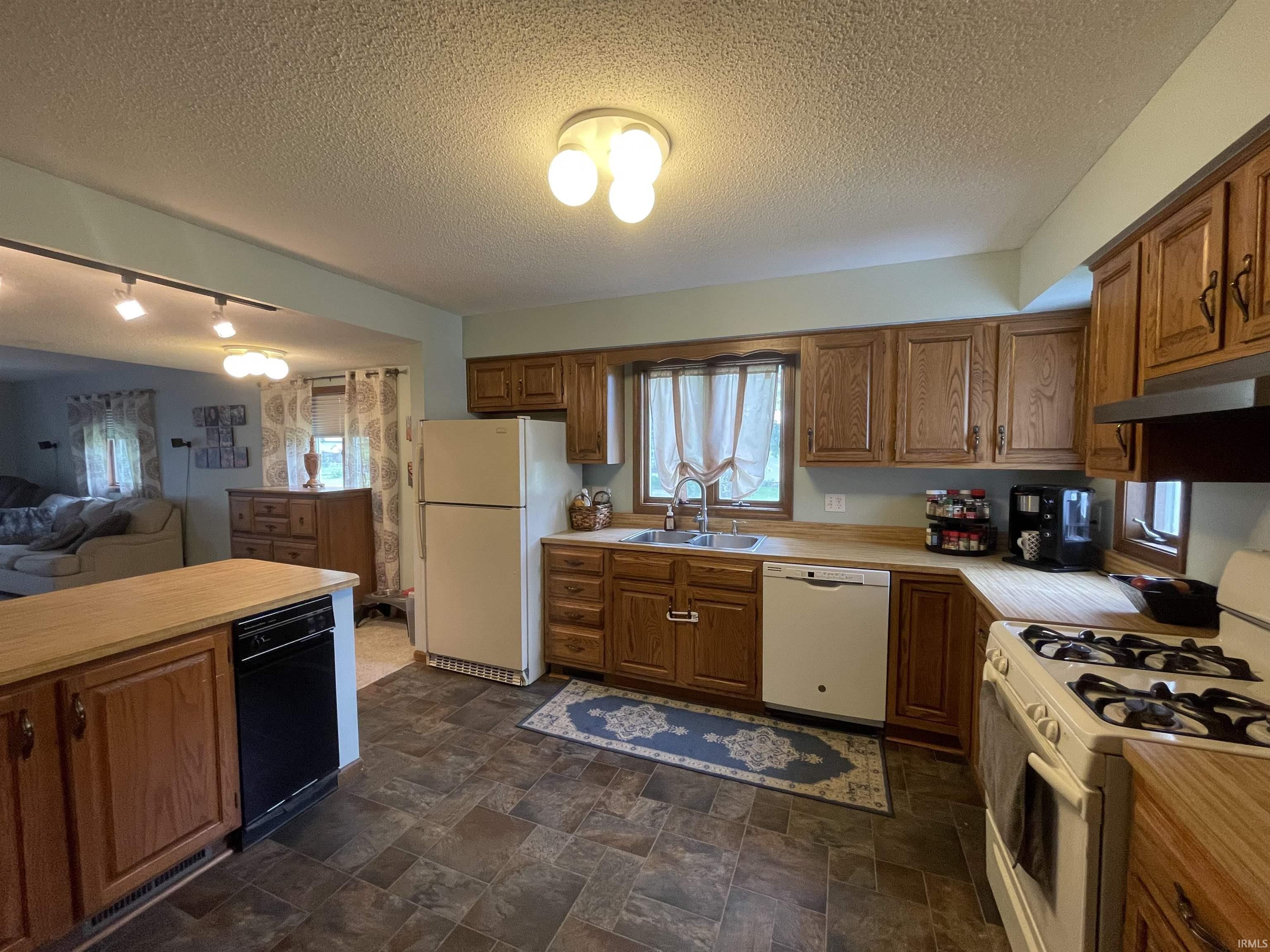 827 21st Street Logansport, IN 46947 - Photo 8 of 30