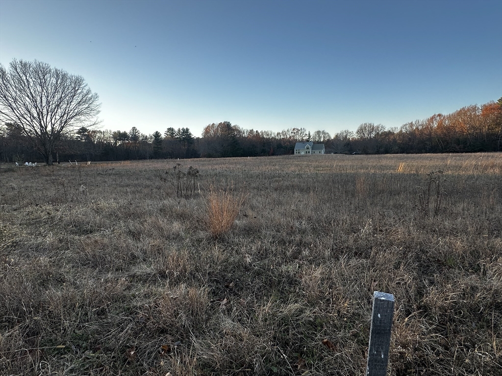 217 Pomeroy Meadow Road Southampton, MA 01073 - Photo 5 of 7