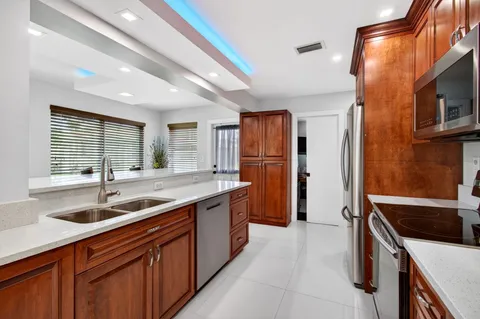 $400,000 | 1255 Northwest 44th Street, Deerfield Beach, FL 33064