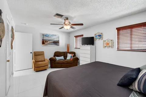 $400,000 | 1255 Northwest 44th Street, Deerfield Beach, FL 33064