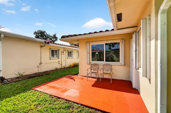 $400,000 | 1255 Northwest 44th Street, Deerfield Beach, FL 33064