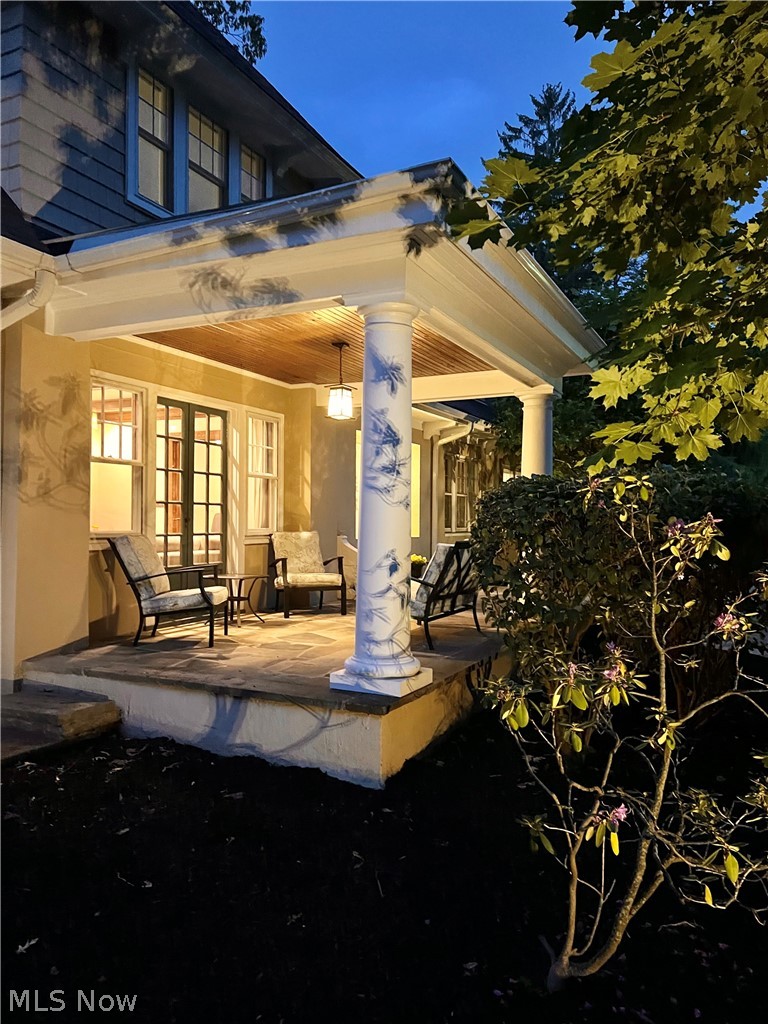 3025 Fairfax Road Cleveland, OH 44118 - Photo 47 of 47 Front porch