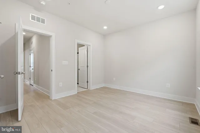 $3,975 | 110 Crown Street, Baltimore, MD 21230