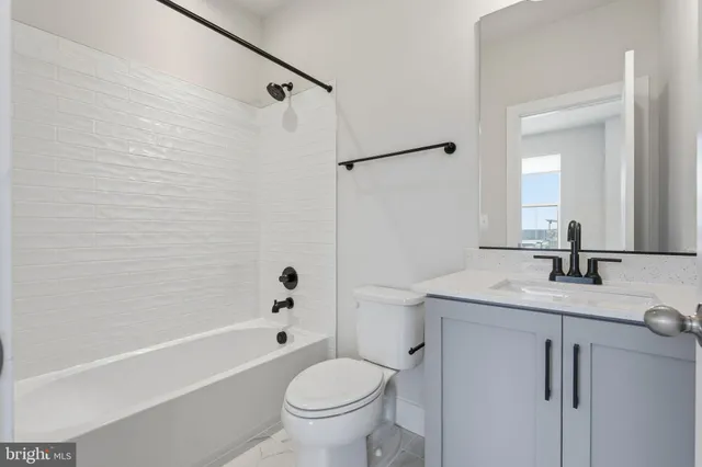 $3,975 | 110 Crown Street, Baltimore, MD 21230