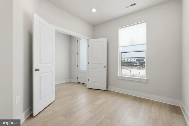 $3,975 | 110 Crown Street, Baltimore, MD 21230