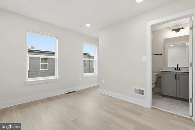 $3,975 | 110 Crown Street, Baltimore, MD 21230