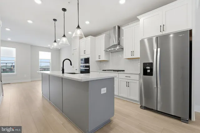 $3,975 | 110 Crown Street, Baltimore, MD 21230