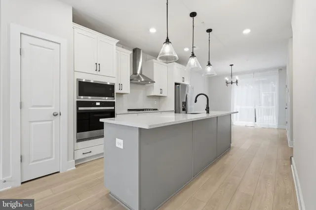 $3,975 | 110 Crown Street, Baltimore, MD 21230