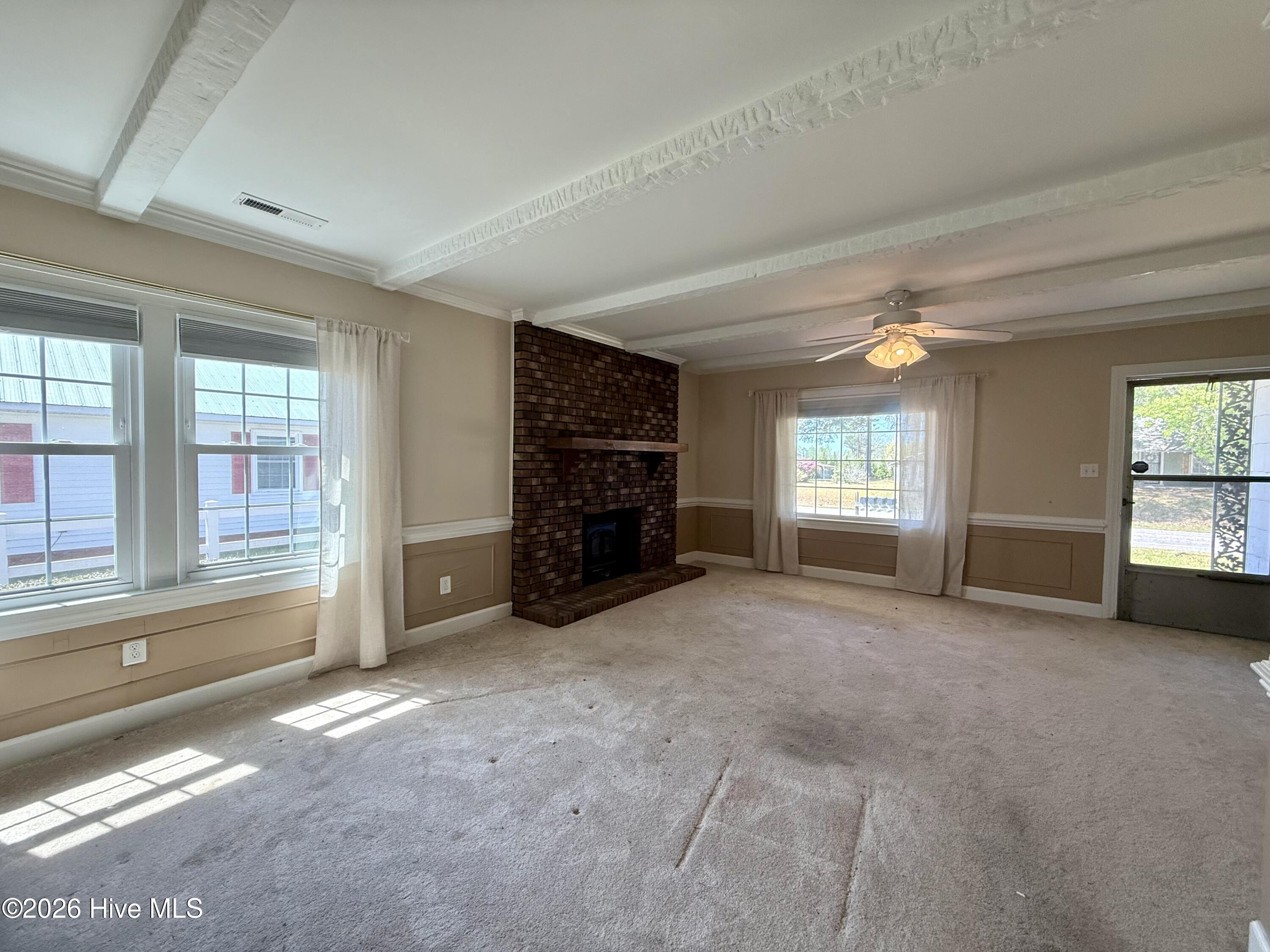 3773 Bear Grass Road Williamston, NC 27892 - Photo 17 of 55 Living Room