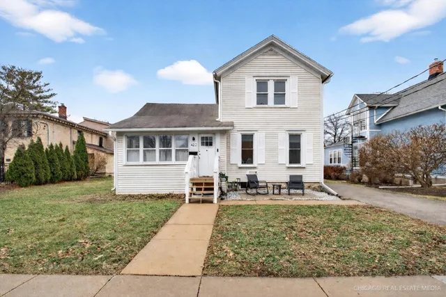 $520,000 | 422 Hamilton Street, Geneva, IL 60134