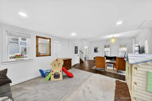 $520,000 | 422 Hamilton Street, Geneva, IL 60134