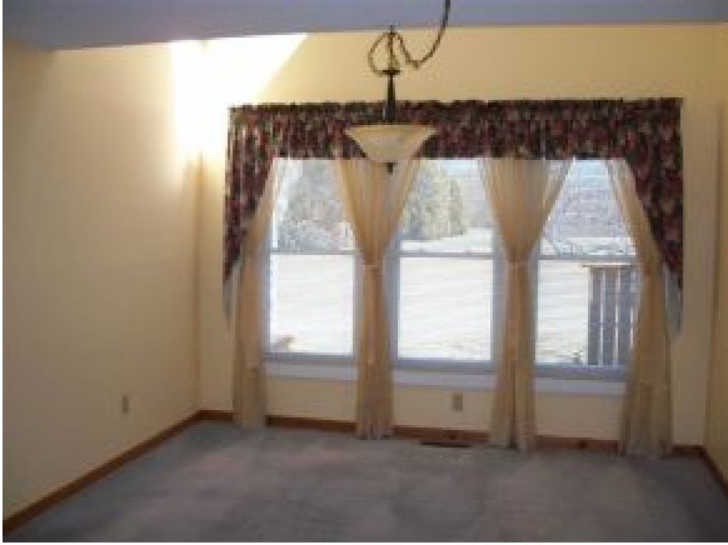 43 Dustin Homestead, Unit 43 Rochester, NH 03867 - Photo 3 of 7