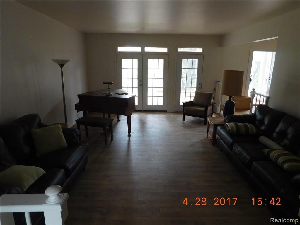 4290 Wendell Road West Bloomfield, MI 48323 - Photo 26 of 50