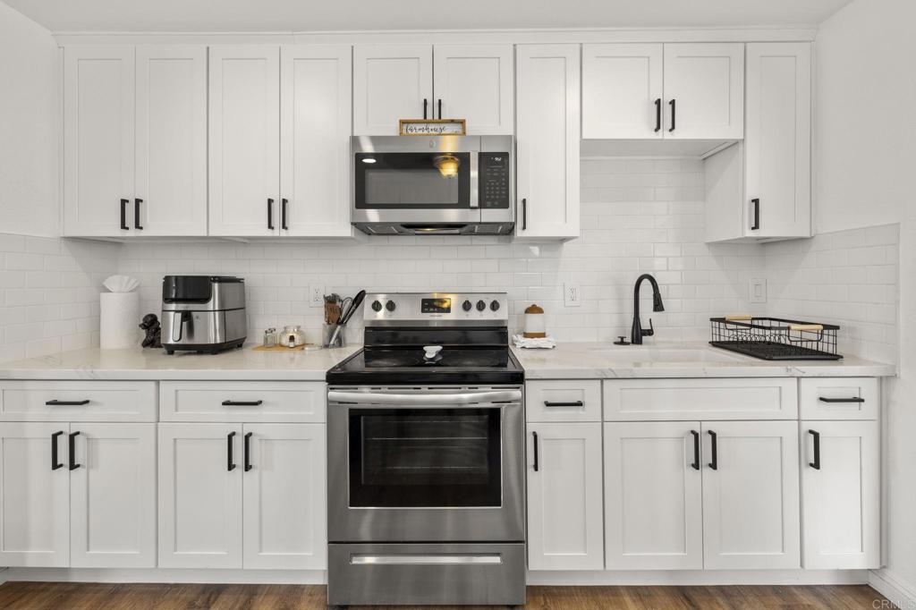 13510 Willow Road Lakeside, CA 92040 - Photo 10 of 35 Kitchen