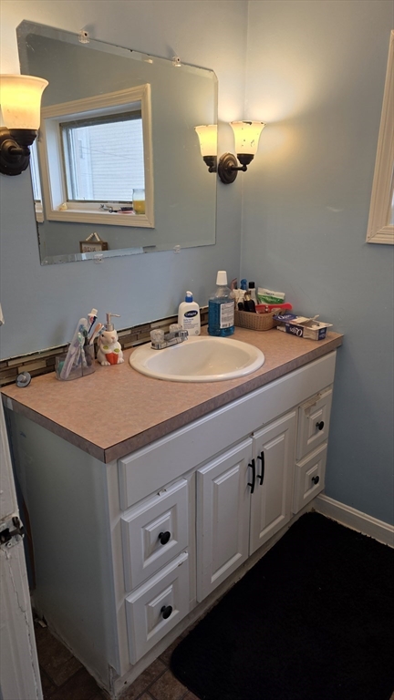 155 Grant Street Fall River, MA 02721 - Photo 15 of 32