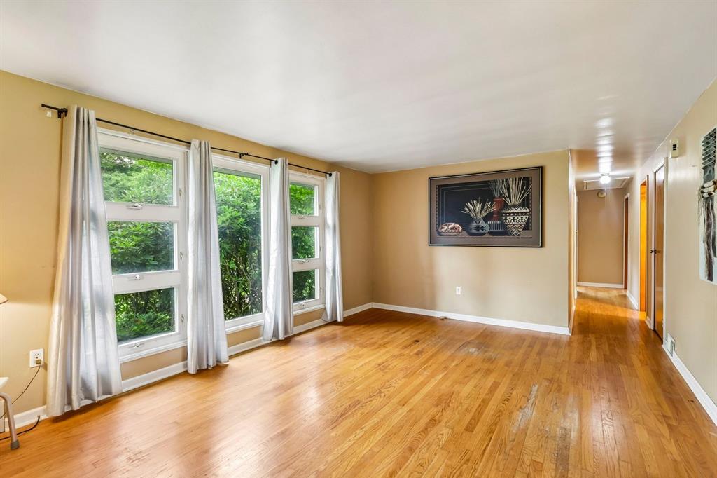 7 Rolling Road Cranberry Township, PA 16066 - Photo 8 of 39 Gallery Image 8