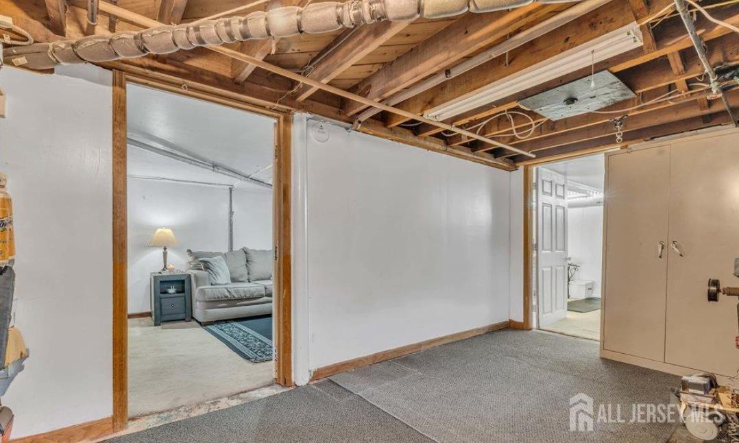 402 Ryders Lane East Brunswick, NJ 08816 - Photo 21 of 27