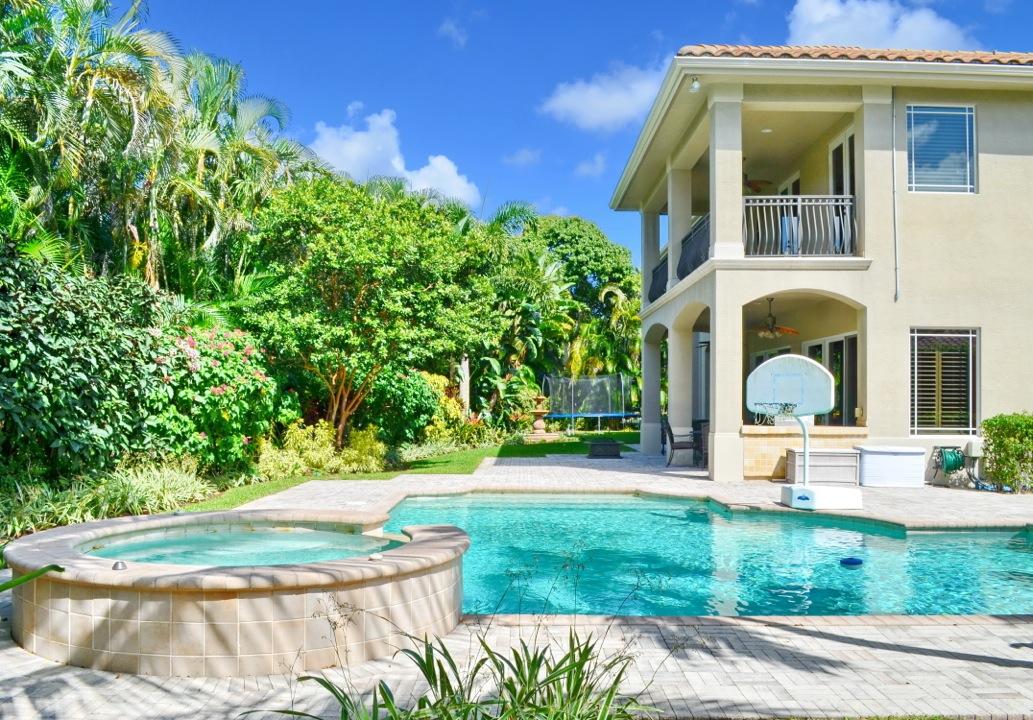 3709 Kings Way Boca Raton, FL 33434 - Photo 19 of 47 Pool