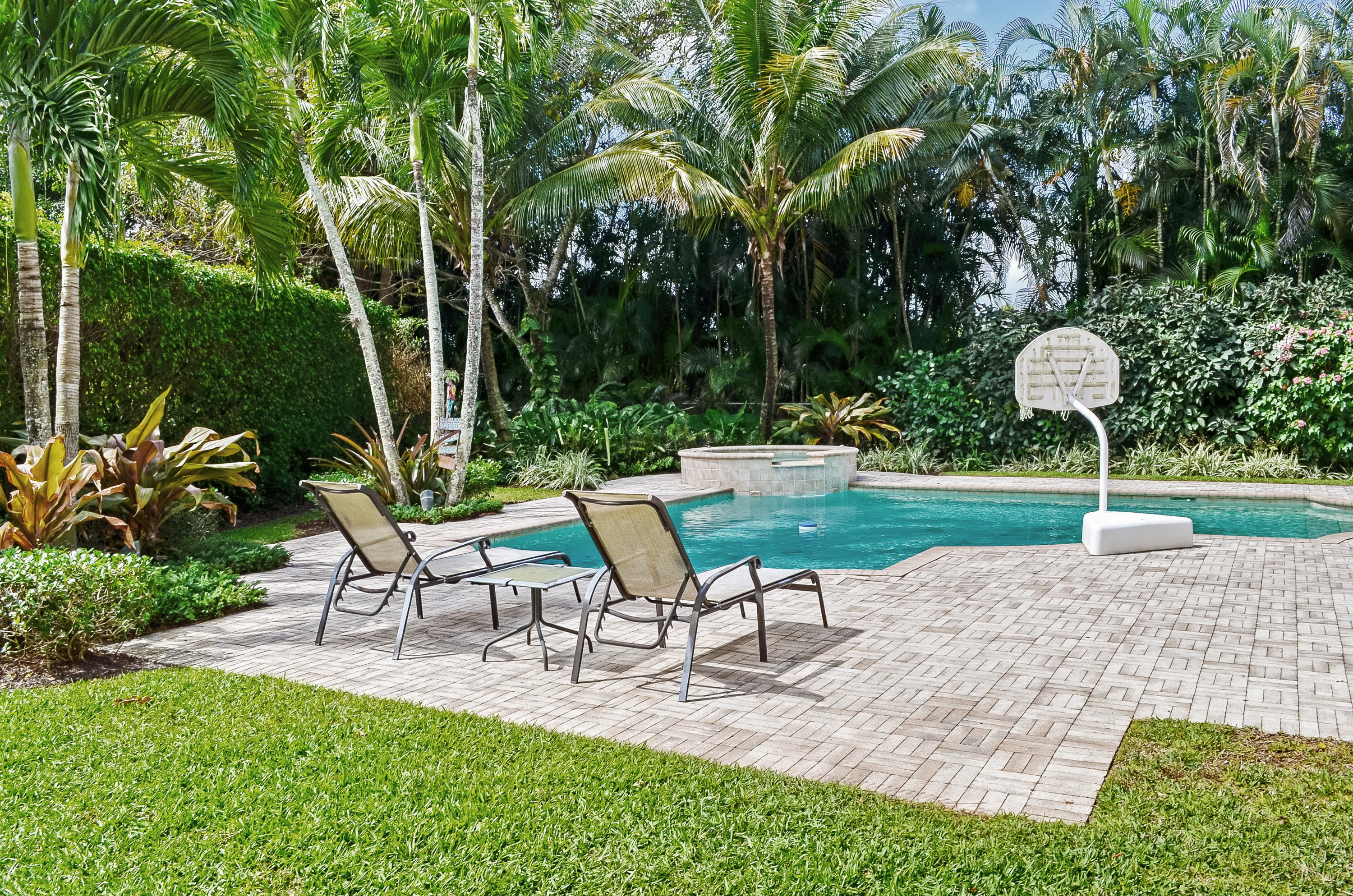 3709 Kings Way Boca Raton, FL 33434 - Photo 32 of 47 Pool