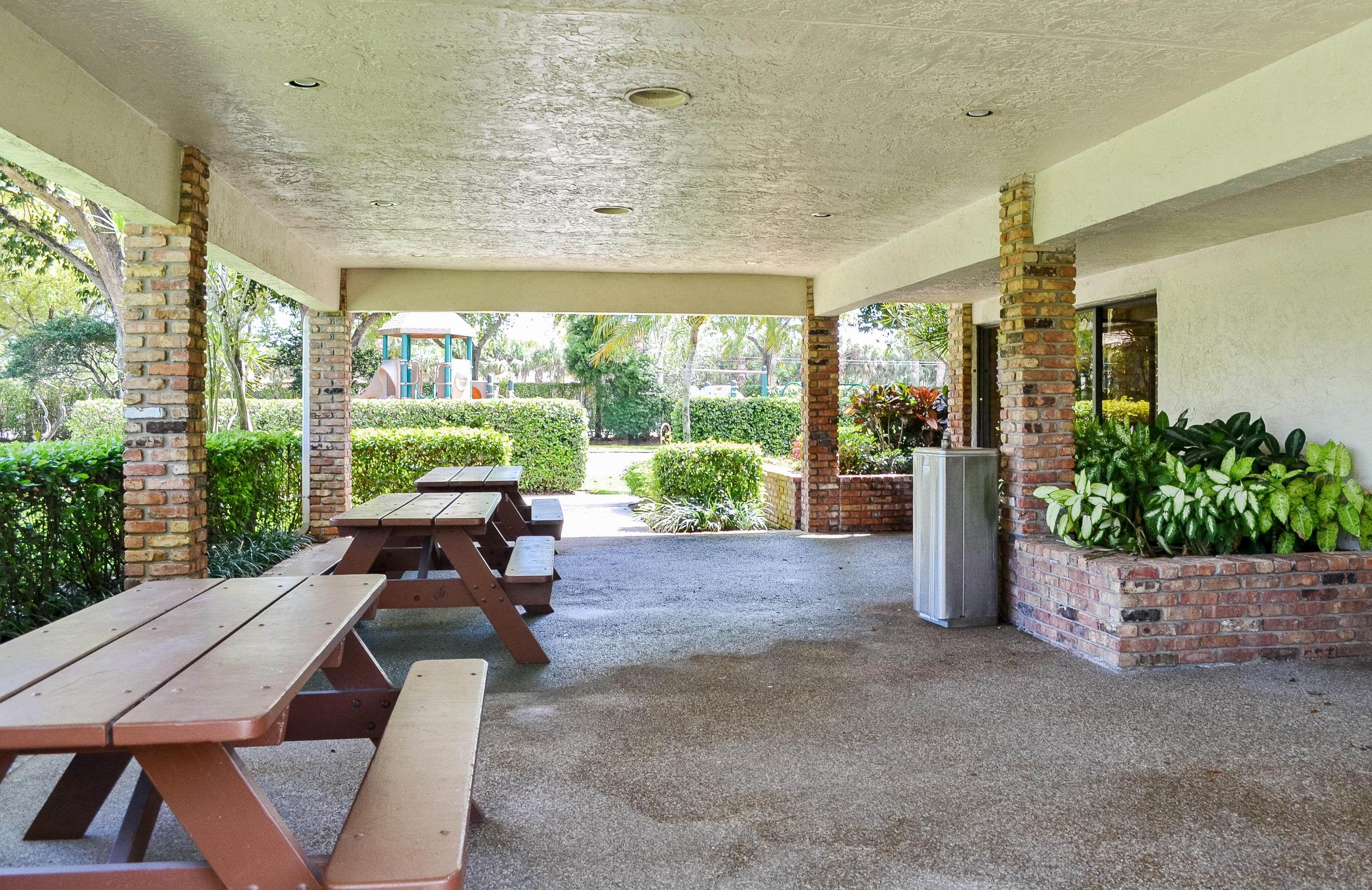 3709 Kings Way Boca Raton, FL 33434 - Photo 40 of 47 Clubhouse patio