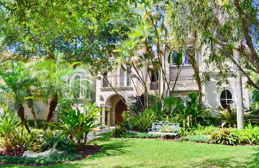 3709 Kings Way Boca Raton, FL 33434 - Photo 47 of 47 Front exterior.jpg