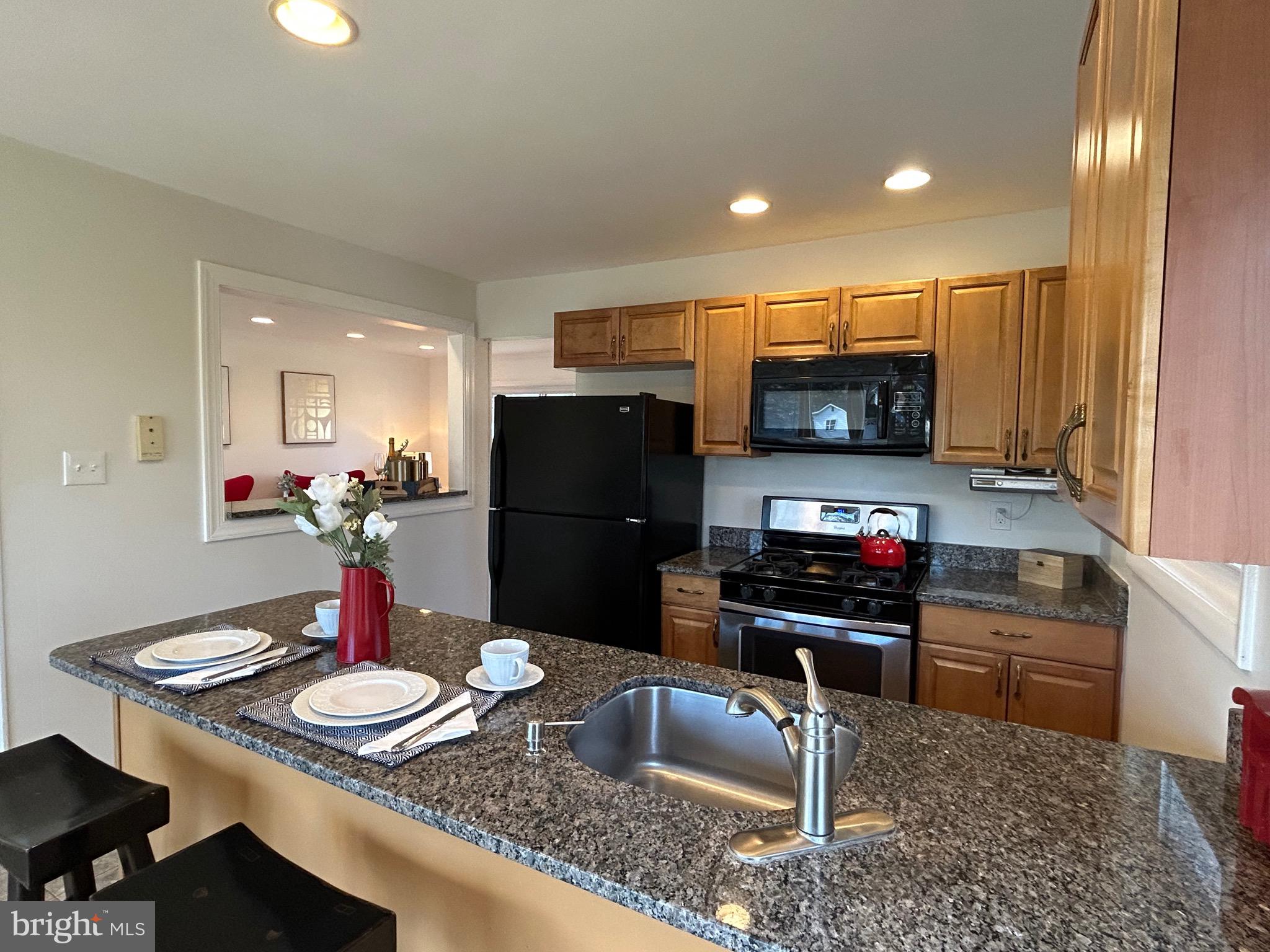 8418 Manassas Circle Vienna, VA 22180 - Photo 11 of 43 Kitchen