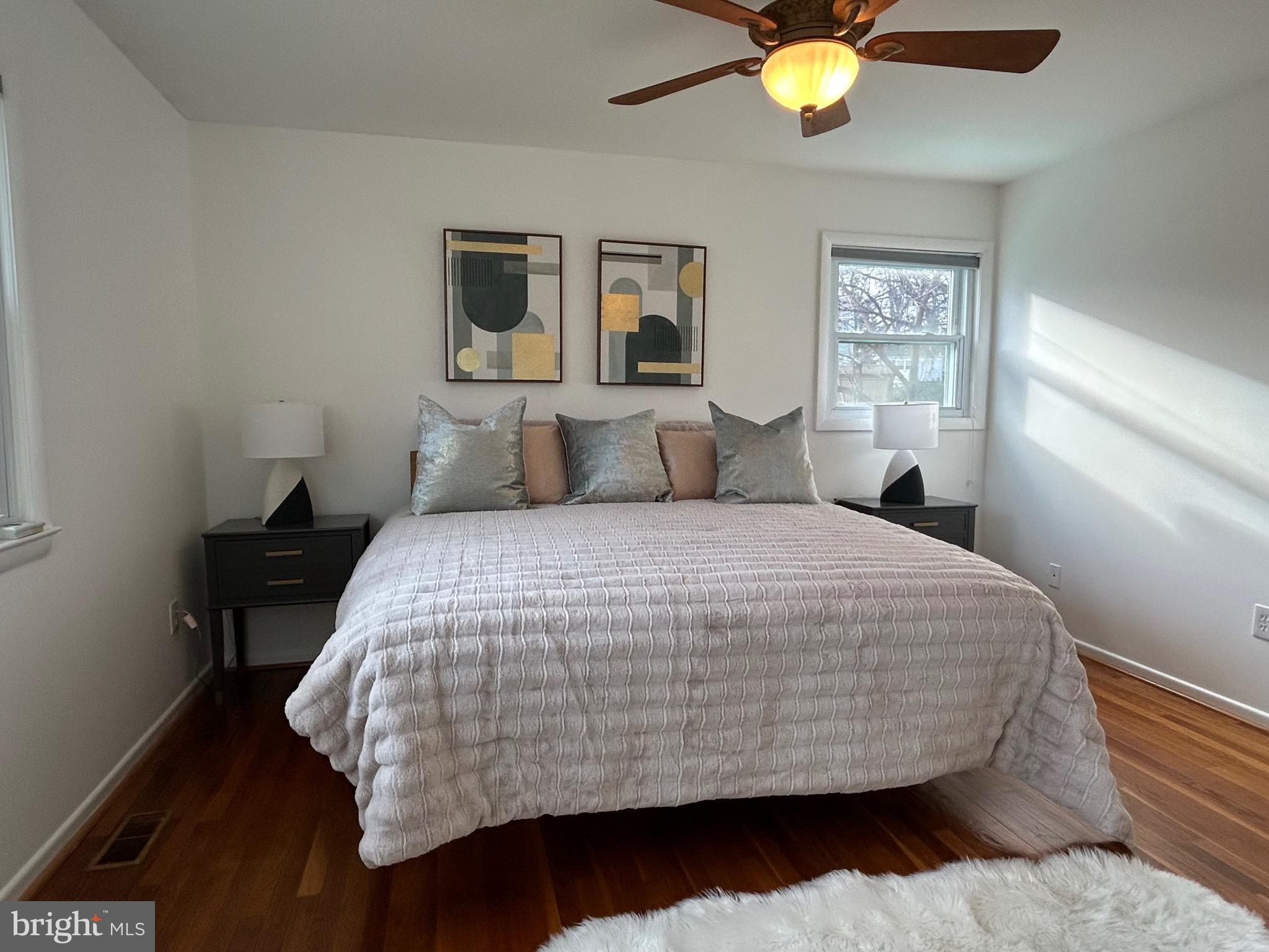 8418 Manassas Circle Vienna, VA 22180 - Photo 15 of 43 Fits a king size bed