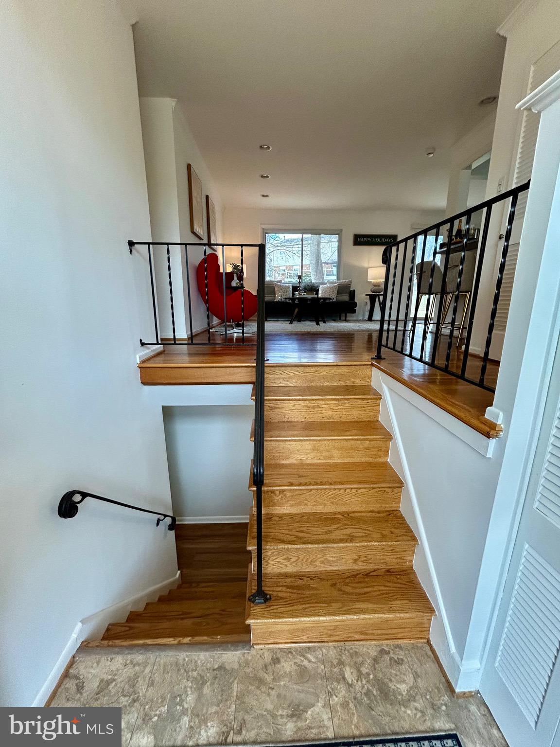 8418 Manassas Circle Vienna, VA 22180 - Photo 24 of 43 Split foyer entrance