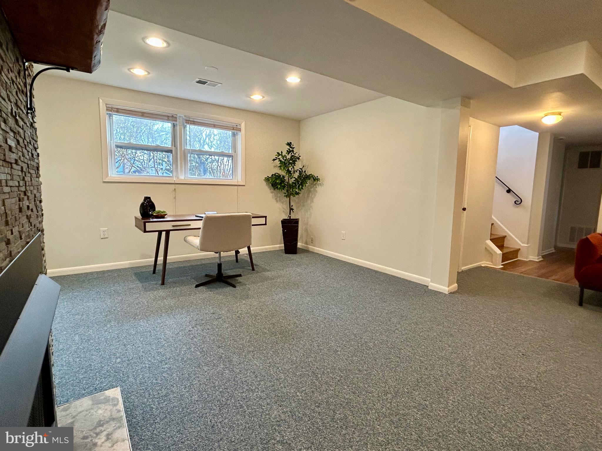 8418 Manassas Circle Vienna, VA 22180 - Photo 25 of 43 Lower level