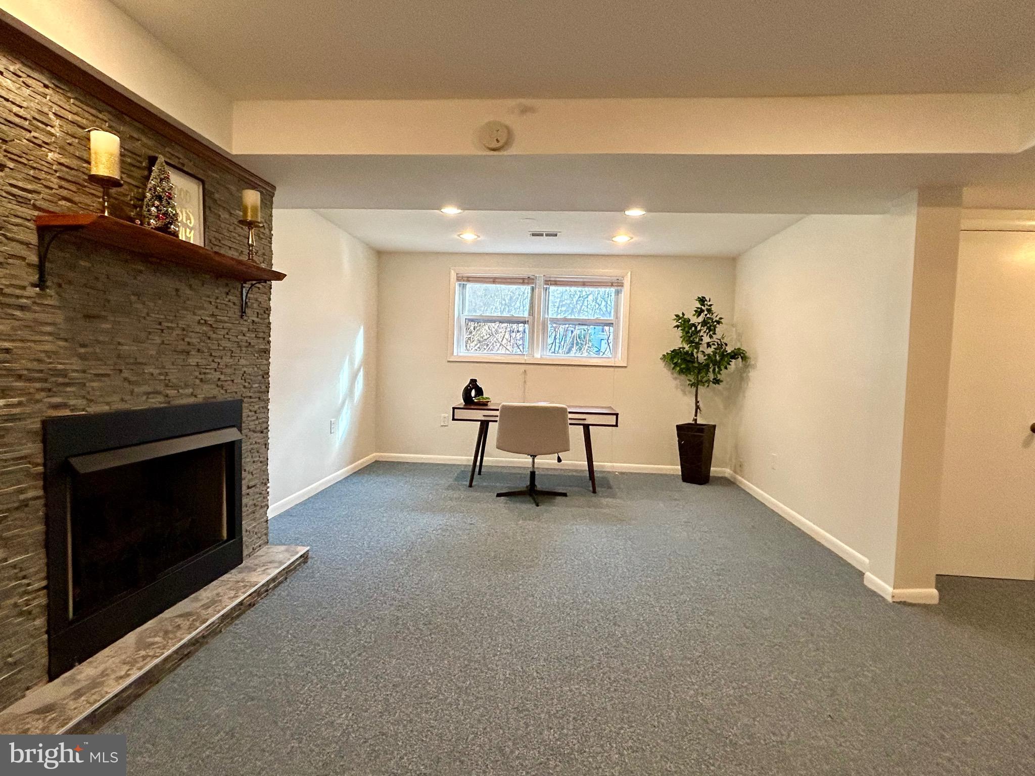 8418 Manassas Circle Vienna, VA 22180 - Photo 28 of 43 With Gas fireplace