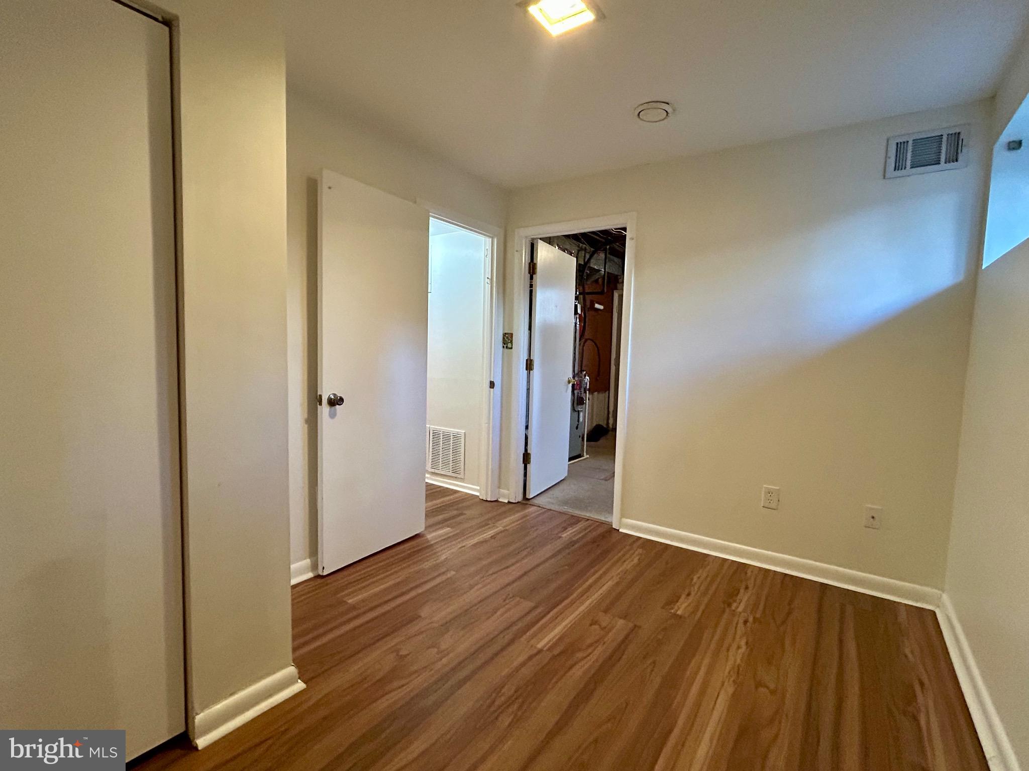 8418 Manassas Circle Vienna, VA 22180 - Photo 34 of 43 Den or fifth bedroom