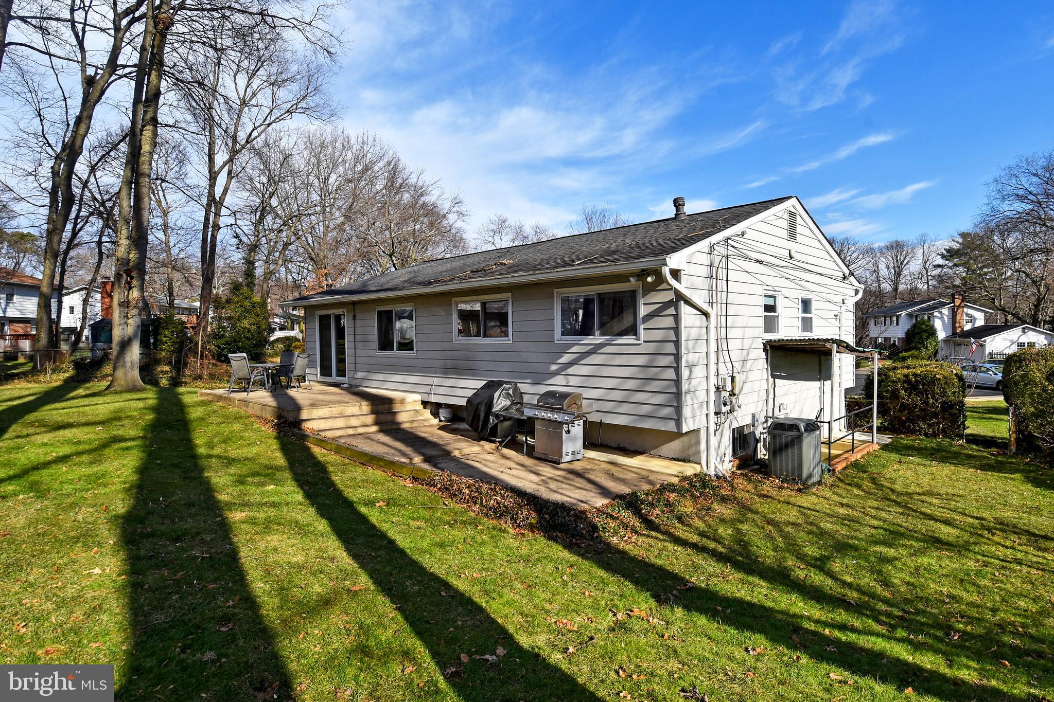 8418 Manassas Circle Vienna, VA 22180 - Photo 39 of 43 Rear yard