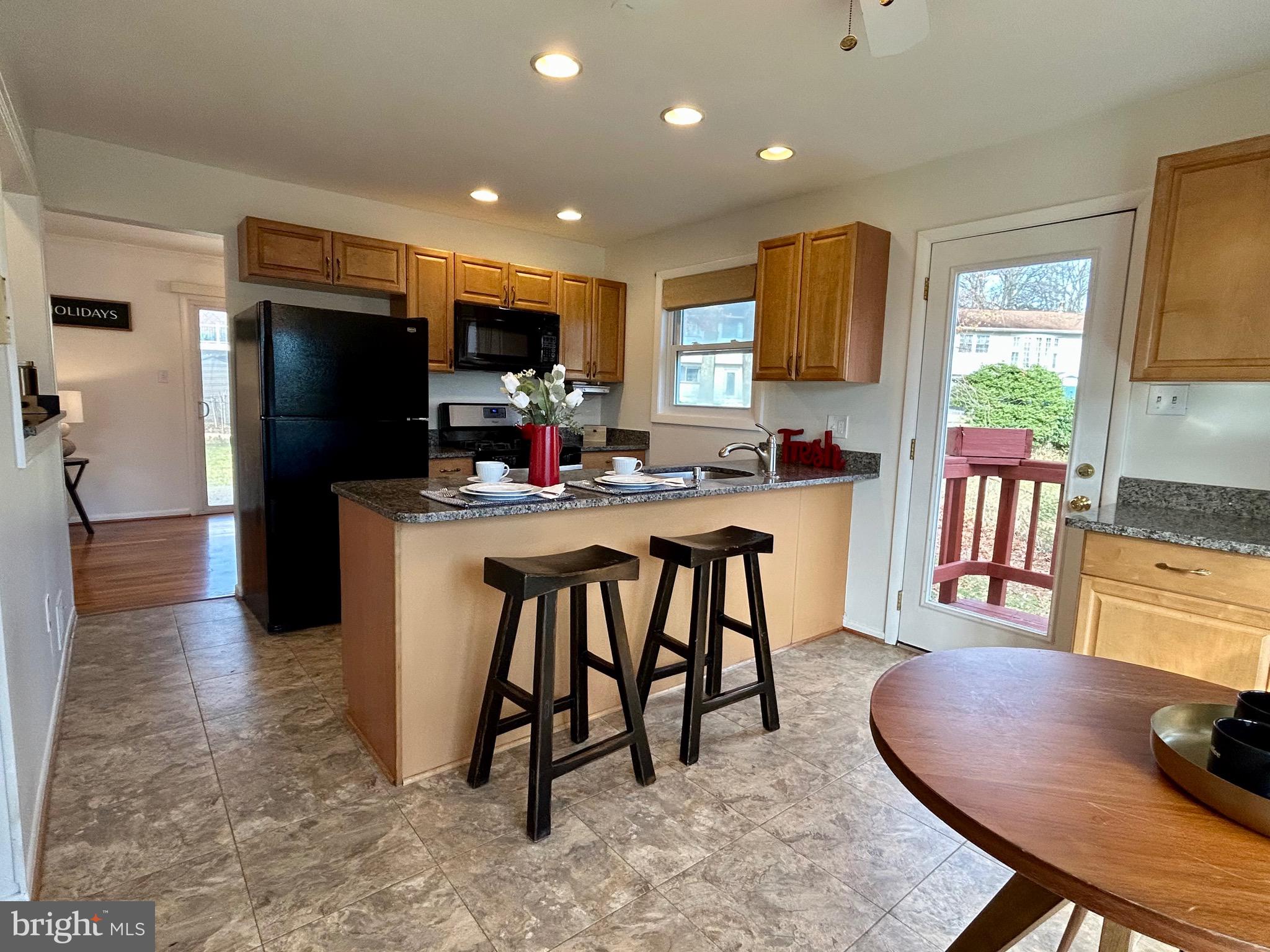 8418 Manassas Circle Vienna, VA 22180 - Photo 9 of 43 Kitchen