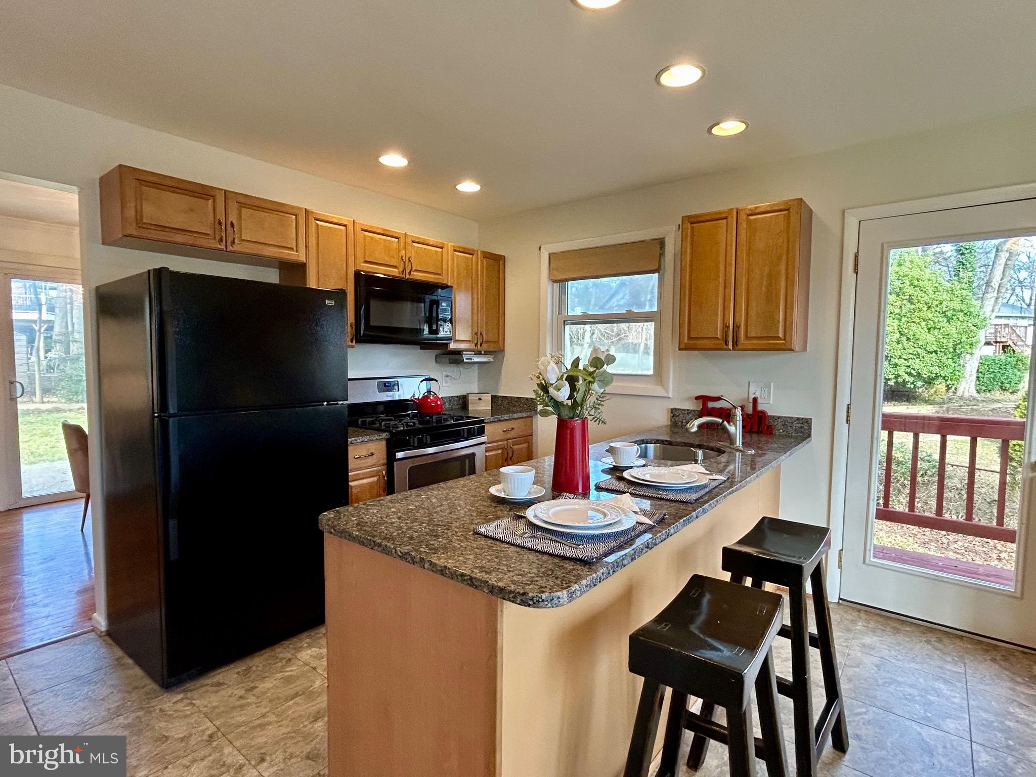 8418 Manassas Circle Vienna, VA 22180 - Photo 10 of 43 Kitchen