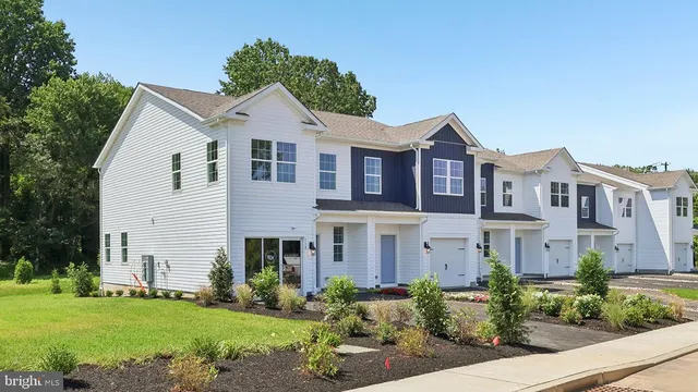 $383,990 | 204 Derby Drive, Coatesville, PA 19320