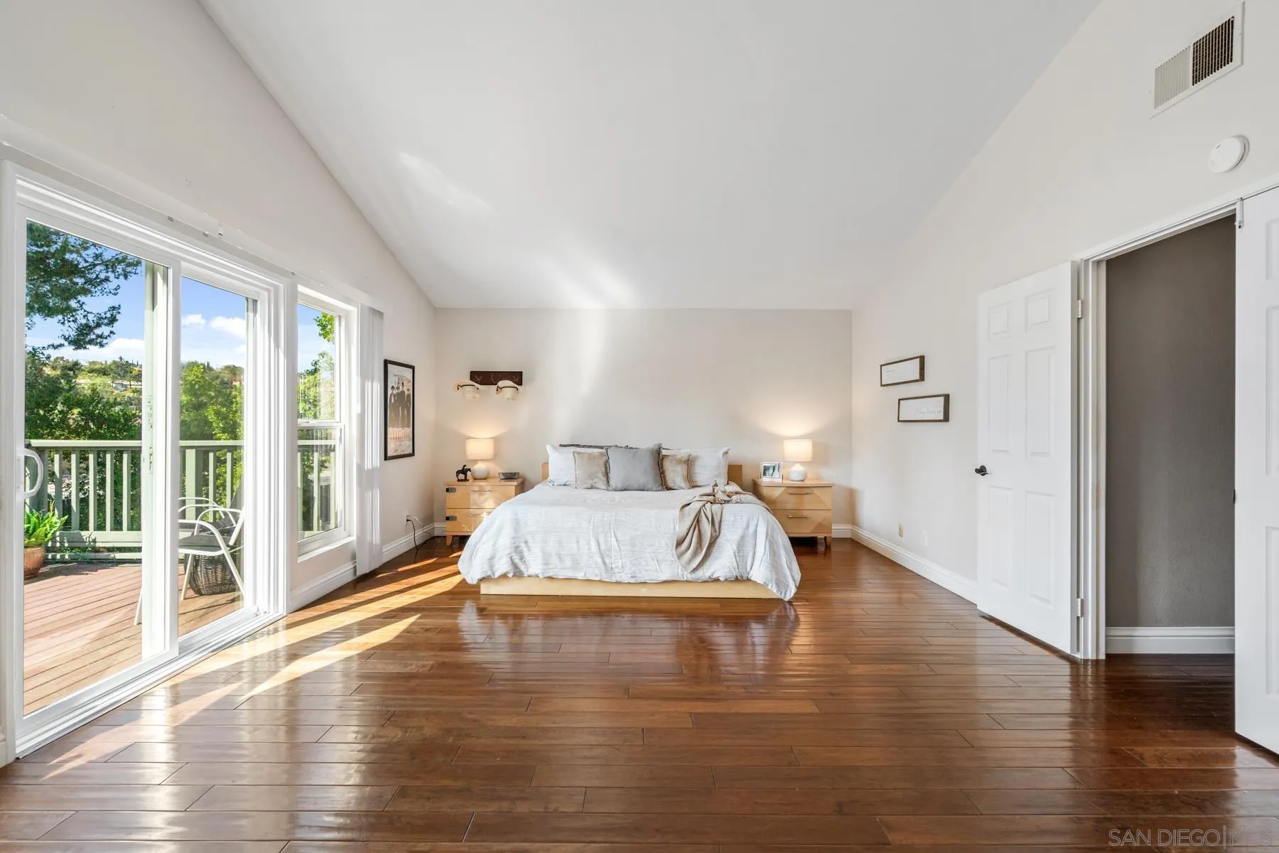 13858 Country Creek Road Poway, CA 92064 - Photo 19 of 45 Gallery Image 19
