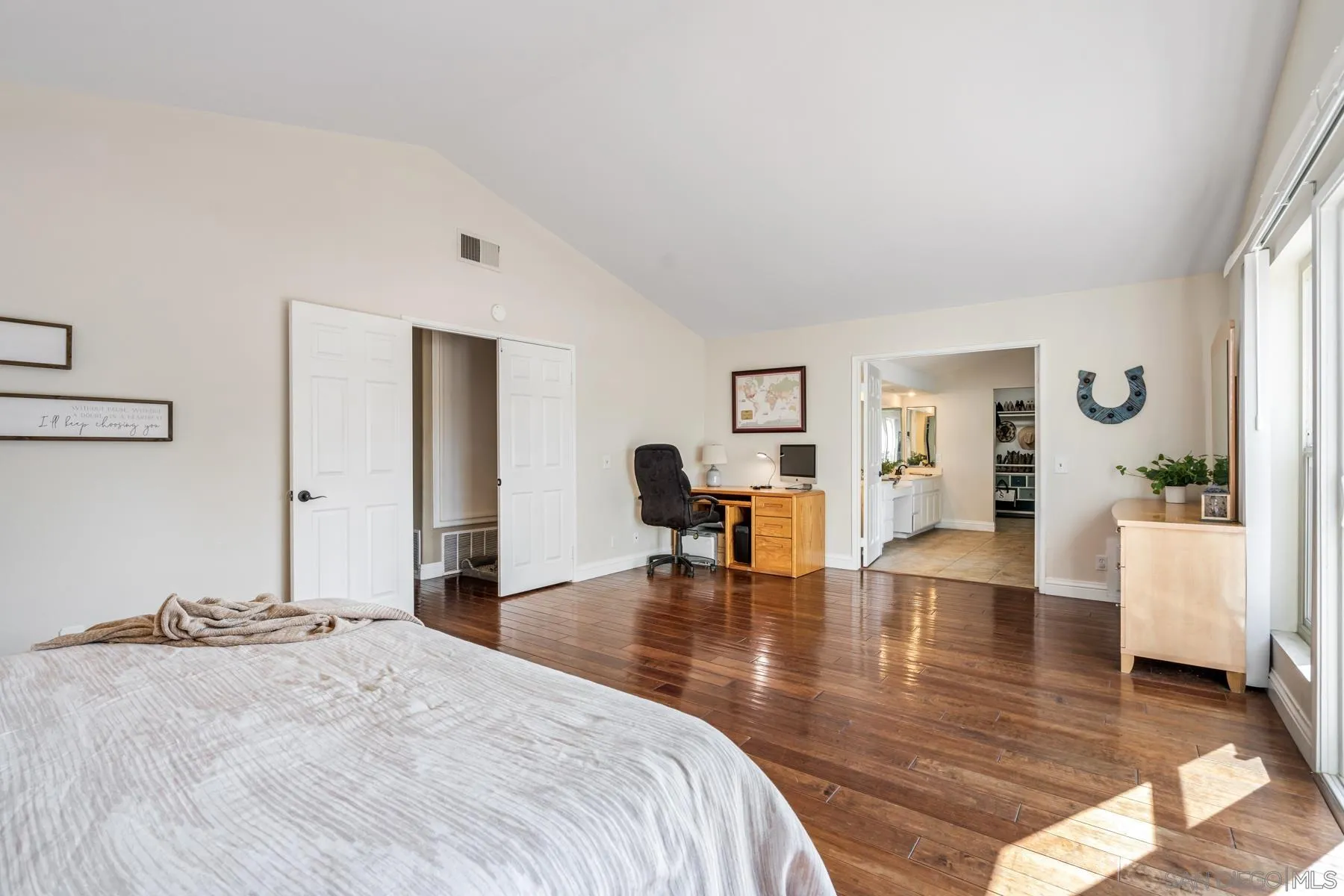 13858 Country Creek Road Poway, CA 92064 - Photo 20 of 45 Gallery Image 20