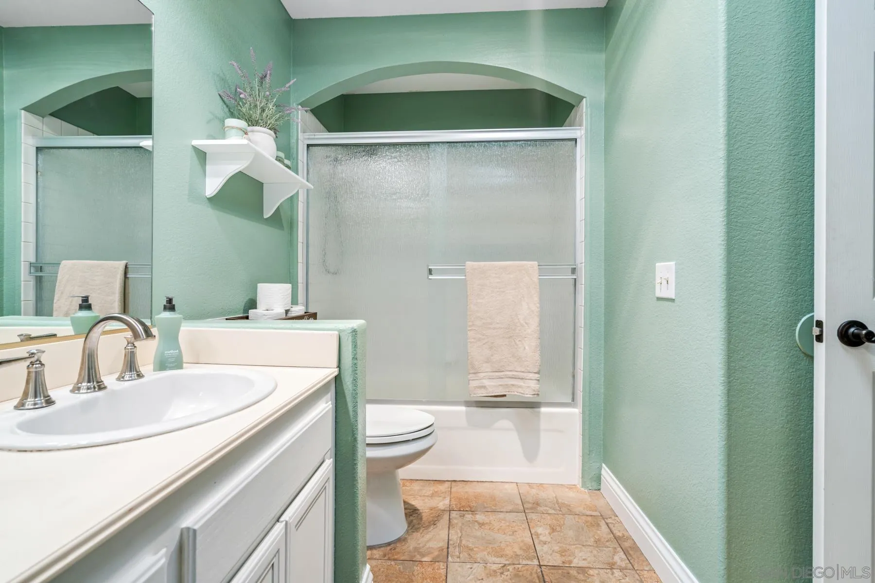 13858 Country Creek Road Poway, CA 92064 - Photo 29 of 45 Gallery Image 29