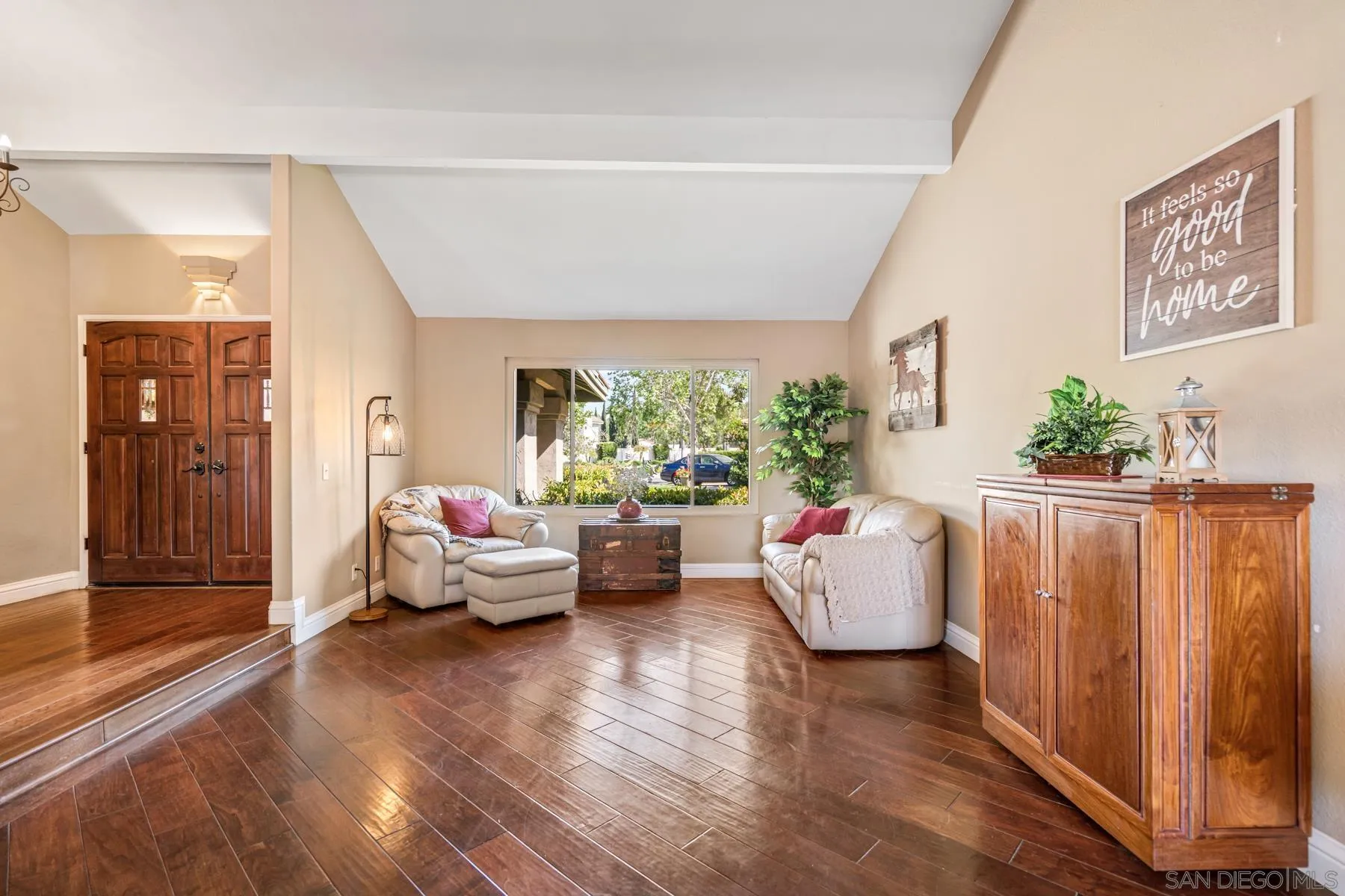 13858 Country Creek Road Poway, CA 92064 - Photo 4 of 45 Gallery Image 4
