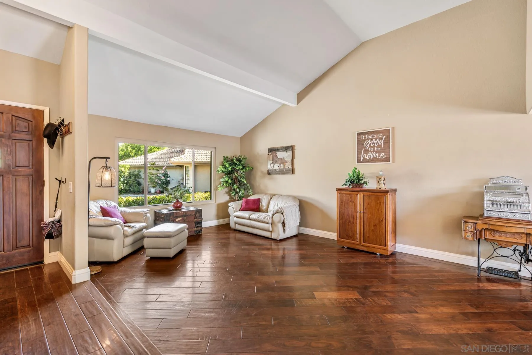 13858 Country Creek Road Poway, CA 92064 - Photo 5 of 45 Gallery Image 5