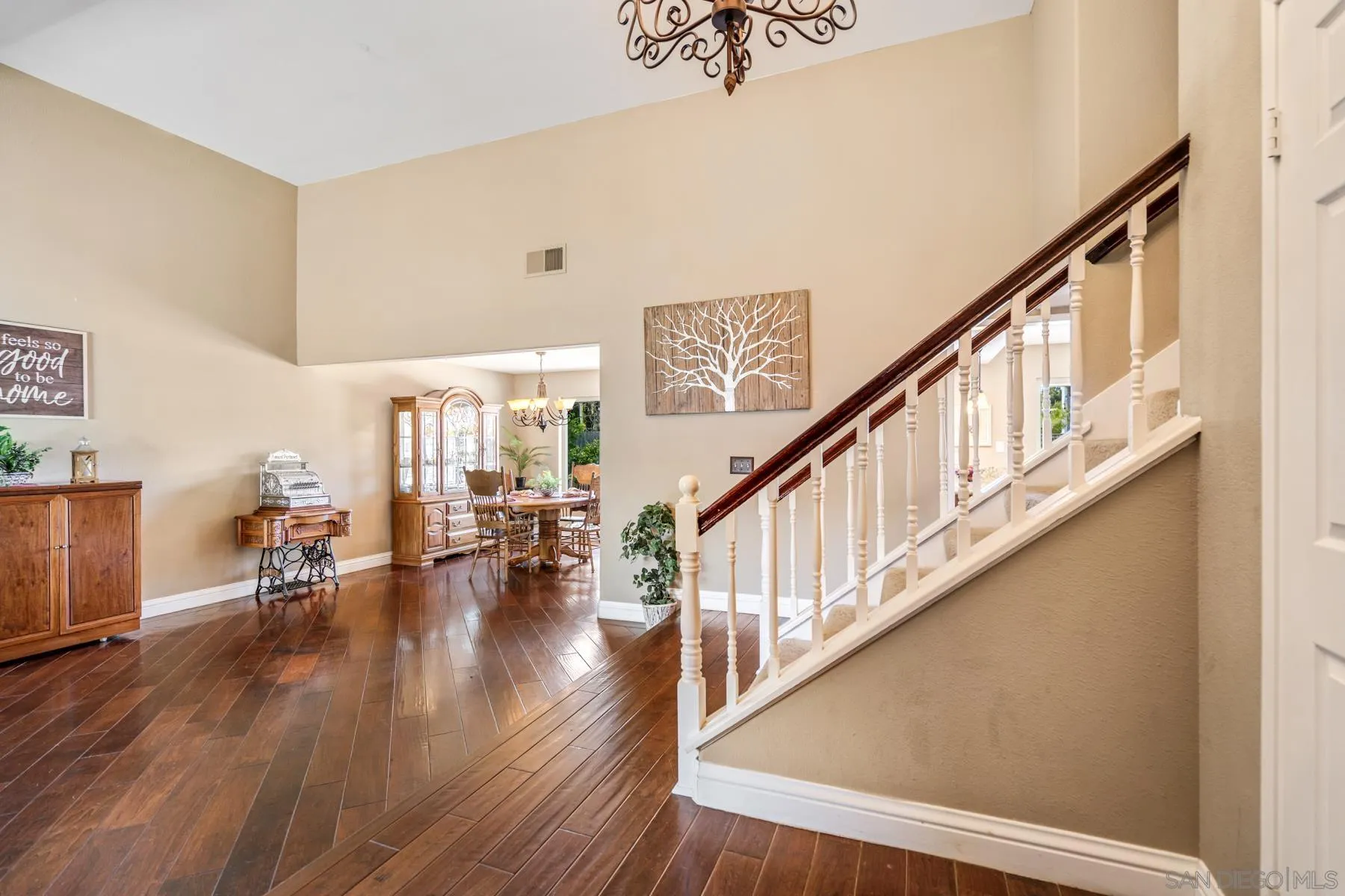13858 Country Creek Road Poway, CA 92064 - Photo 6 of 45 Gallery Image 6