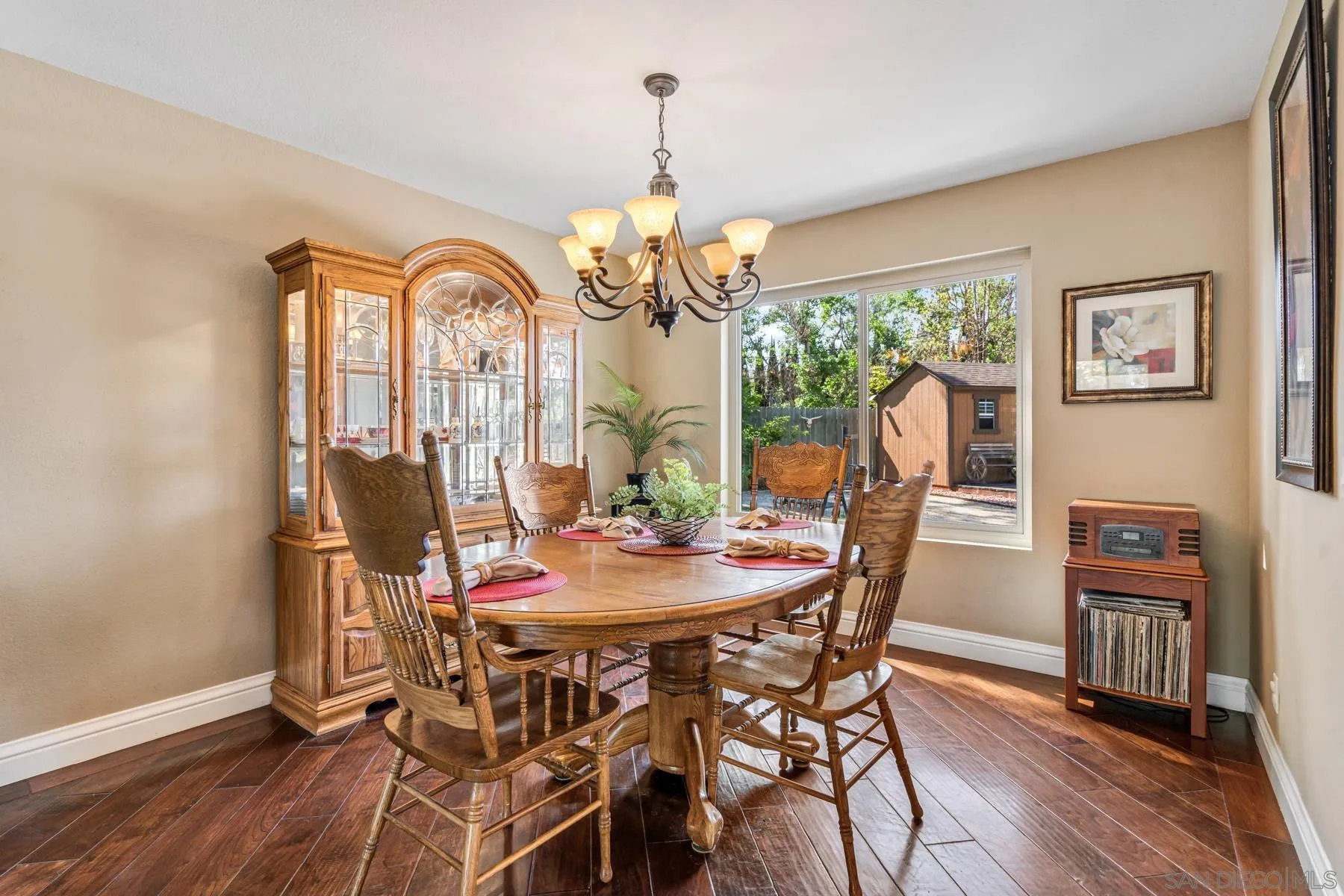 13858 Country Creek Road Poway, CA 92064 - Photo 8 of 45 Gallery Image 8