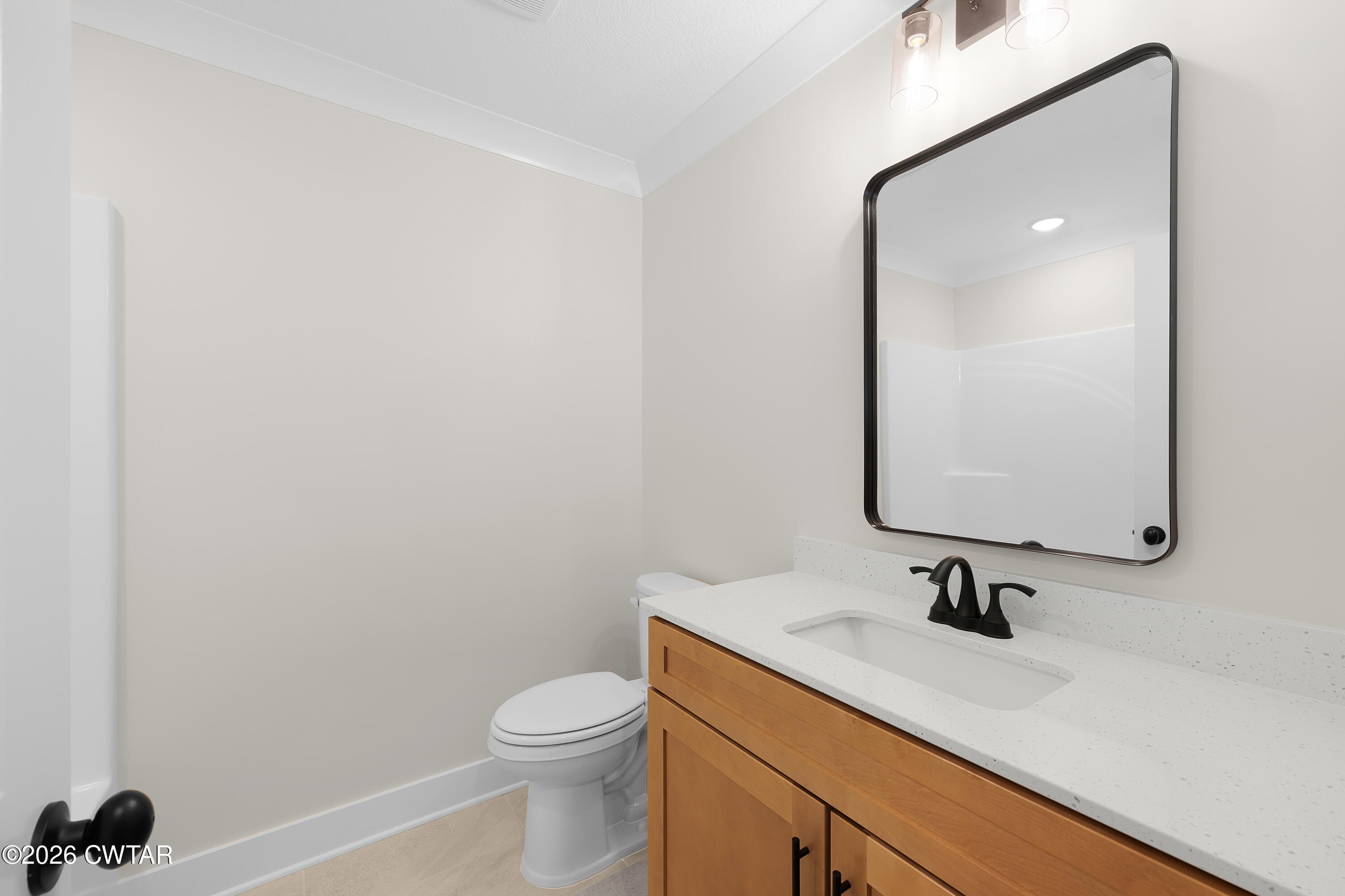 24 Easington Cove Jackson, TN 38305 - Photo 16 of 18 Guest Bath