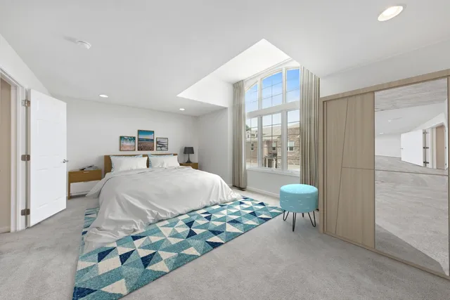 $550,000 | 146 Paxton Road, Unit 4, Bloomingdale, IL 60108