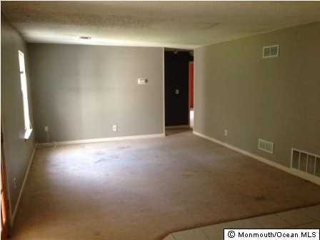 20 Austin Court, Unit 7 Freehold, NJ 07728 - Photo 4 of 7 Additional Photo